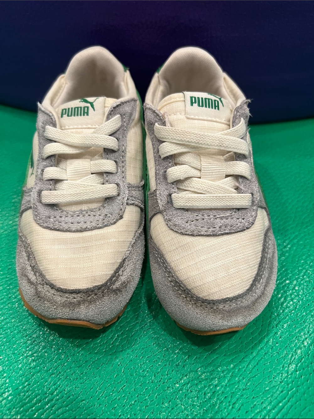 Puma Kids White, Gray & Green Retro Runner - Picture 2 of 8